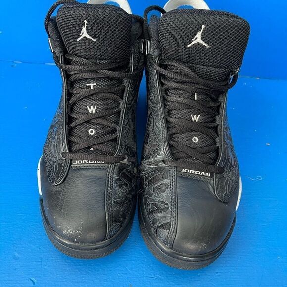 Jordan Two3 Leather Size 8.5 311046-002 Basketball Shoes.  Black Gray - Picture 3 of 7